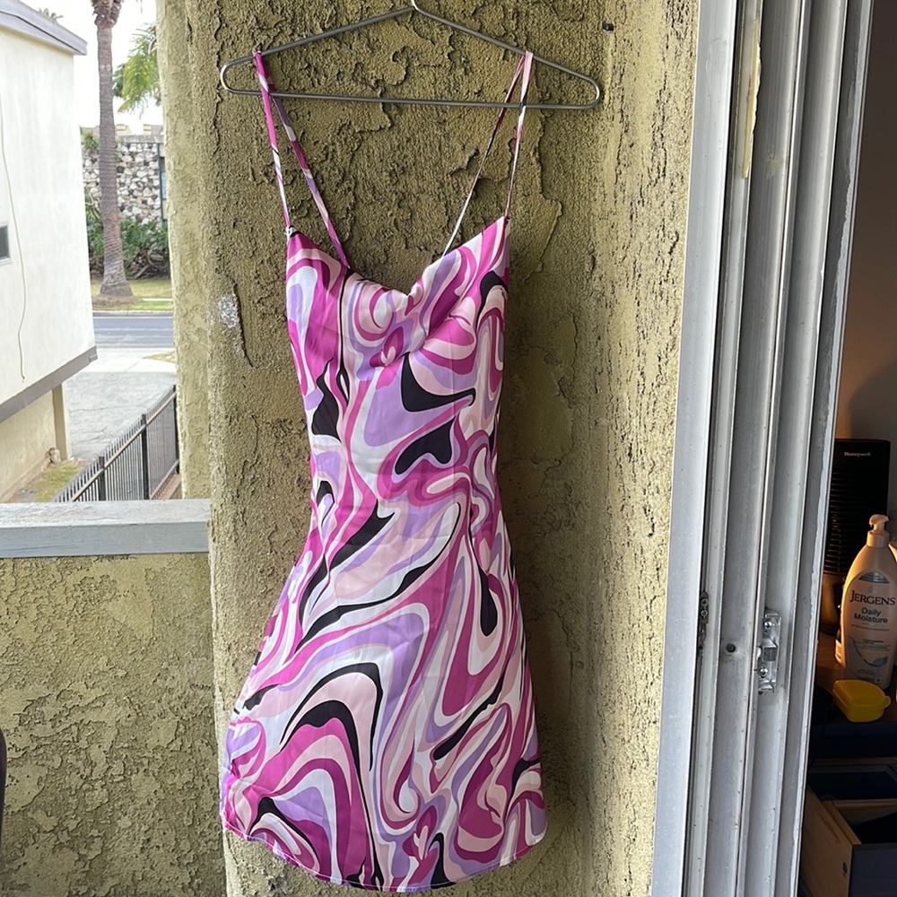 BRAND NEW, NEVER WORN, WITH TAGS SWIM SUIT COVER UP DRESS (CUPSHE)